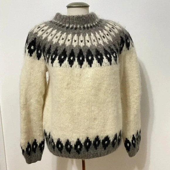 Vintage - Handknit Thick Heavy Fair Isle  Wool Crew Neck Sweater - Picture 1 of 6